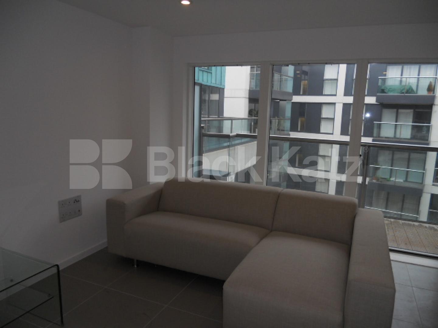 			New Instruction, 2 Bedroom, 1 bath, 1 reception Apartment			 Dance Square , CLERKENWELL-FARRINGDON-OLD STREET